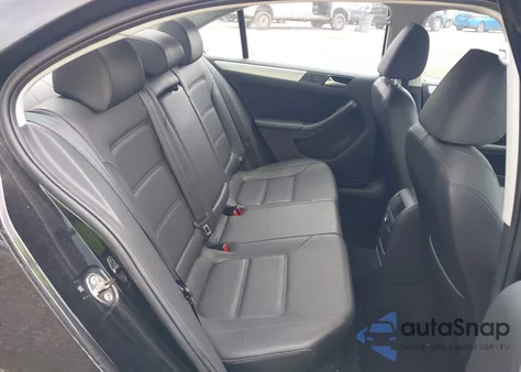 2013 Volkswagen Jetta 2.5L Se z USA, uszkodzony, nr VIN 3VWDP7AJ6DM353839